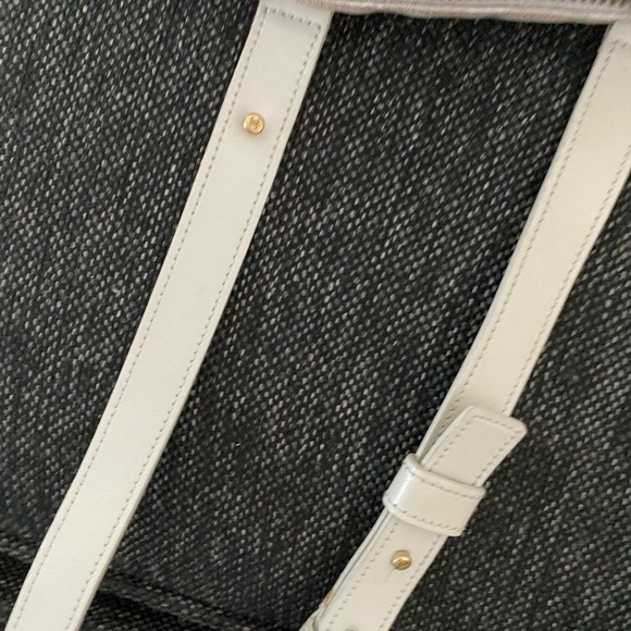 Chanel made in France silk logos white mini crossbody about 9” high w auth card - Picture 11 of 15